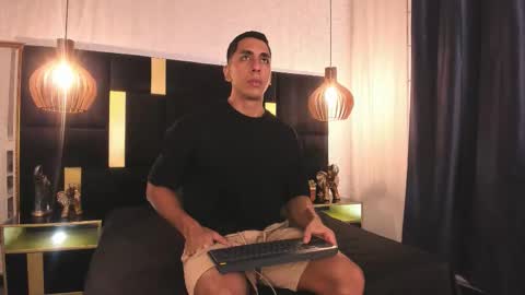 Snapshot of lucio__fox chatting on February 9, 2026, 11:47 am Lucio online show from February 9, 2026, 11:47 am