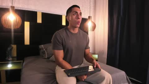 Snapshot of lucio__fox chatting on April 28, 2026, 11:37 am Lucio online show from April 28, 2026, 11:37 am