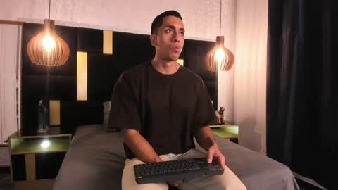Snapshot of lucio__fox chatting on May 2, 2026, 11:48 am Lucio online show from May 2, 2026, 11:48 am