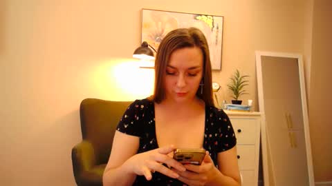 lucky_foryou_baby online show from December 9, 2024, 10:54 am