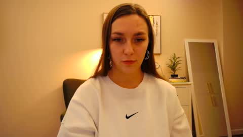 lucky_foryou_baby online show from December 29, 2024, 12:12 pm