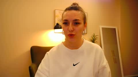 lucky_foryou_baby online show from December 29, 2024, 3:13 pm