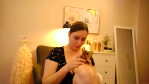 lucky_foryou_baby online show from January 2, 2025, 12:46 pm