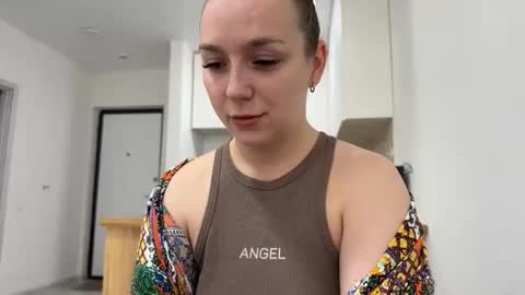 lucky_foryou_baby online show from February 22, 2026, 8:35 am