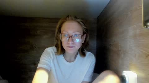 Snapshot of lucky_licky20 chatting on January 30, 2025, 4:16 am lucky_licky20 online show from January 30, 2025, 4:16 am