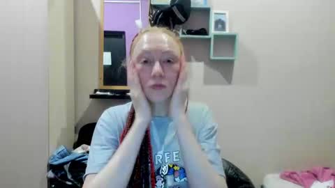 Snapshot of lucky_licky20 chatting on March 10, 2025, 3:23 am lucky_licky20 online show from March 10, 2025, 3:23 am