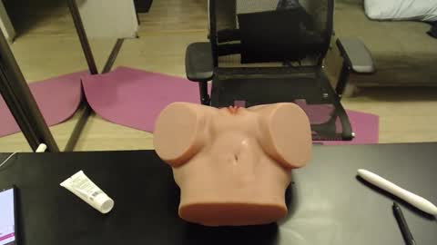 Iron Jhon online show from November 9, 2025, 4:38 pm