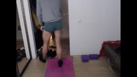 Iron Jhon online show from November 25, 2025, 4:51 pm