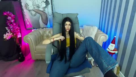 Snapshot of luckyrebel_ chatting on January 7, 2025, 6:27 am Monika online show from January 7, 2025, 6:27 am