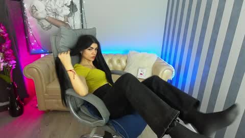 Snapshot of luckyrebel_ chatting on January 21, 2025, 4:48 pm Monika online show from January 21, 2025, 4:48 pm