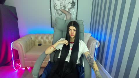 Snapshot of luckyrebel_ chatting on February 5, 2025, 1:44 pm Monika online show from February 5, 2025, 1:44 pm