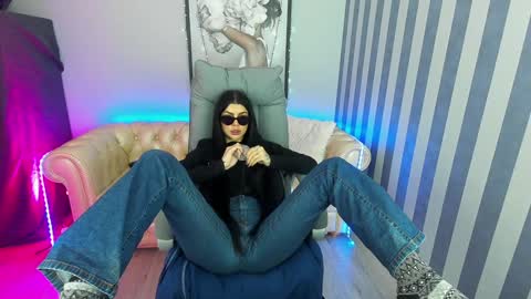 Snapshot of luckyrebel_ chatting on February 7, 2025, 9:37 am Monika online show from February 7, 2025, 9:37 am