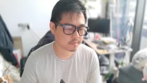 Snapshot of luckystrike989 chatting on December 2, 2025, 12:49 am Tyson online show from December 2, 2025, 12:49 am