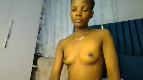 Snapshot of luckyy003 chatting on September 27, 2025, 10:09 am brielle online show from September 27, 2025, 10:09 am