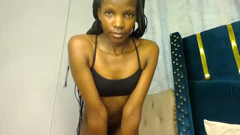 Snapshot of luckyy003 chatting on October 29, 2025, 7:10 am brielle online show from October 29, 2025, 7:10 am