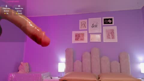 Lu online show from October 3, 2025, 7:11 pm