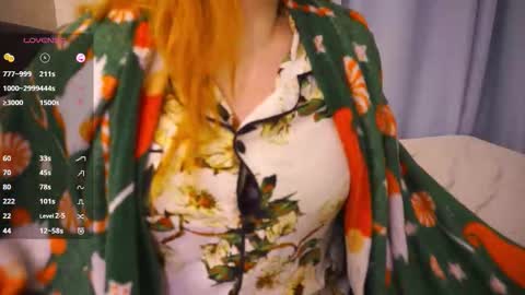 Rinredhead Gloriawith glasses Rayanother glasses online show from January 10, 2026, 5:37 pm