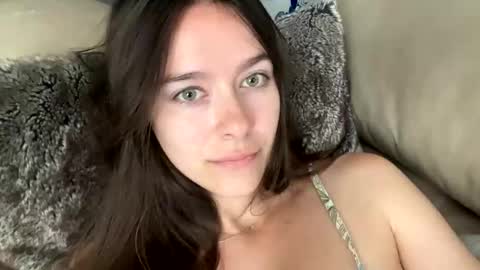 Snapshot of lucy12821 chatting on May 15, 2026, 2:35 pm Lucy online show from May 15, 2026, 2:35 pm