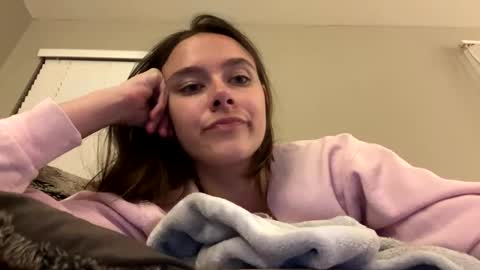 Snapshot of lucy12821 chatting on May 23, 2026, 1:44 am Lucy online show from May 23, 2026, 1:44 am