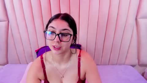 lucy_anal_ online show from April 15, 2026, 10:43 pm