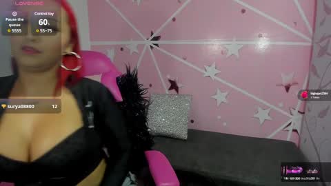 lucy_beatifull online show from January 5, 2025, 7:49 pm