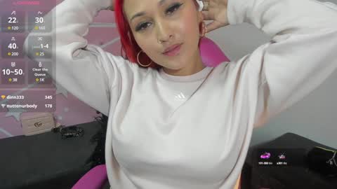 lucy_beatifull online show from January 6, 2025, 11:18 am
