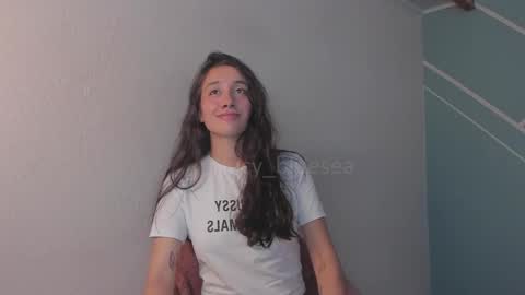 Snapshot of lucy_bluesea chatting on April 30, 2026, 9:30 pm Lucy Herrera online show from April 30, 2026, 9:30 pm