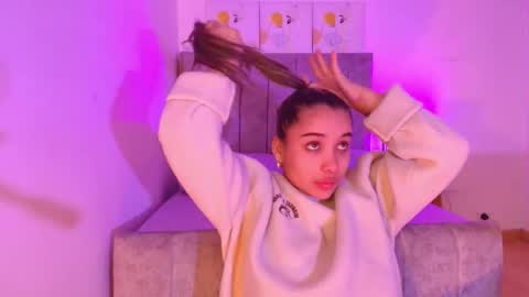 lucy online show from April 3, 2026, 3:04 am