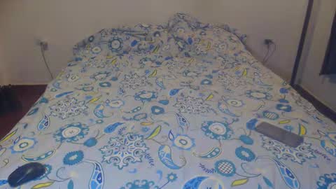 Snapshot of lucy_dreams69 chatting on October 4, 2025, 12:19 am Lucia online show from October 4, 2025, 12:19 am