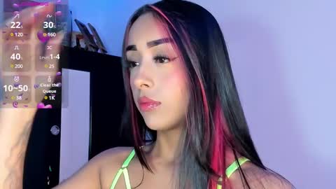 Snapshot of lucy_ev chatting on January 15, 2025, 9:35 am Lucy online show from January 15, 2025, 9:35 am