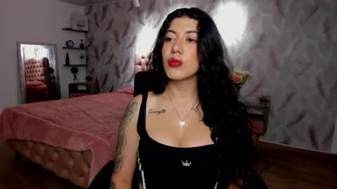 Lucy Greys online show from November 29, 2025, 1:58 pm