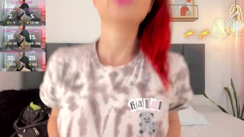 lucy_hot89 online show from January 7, 2026, 7:27 pm