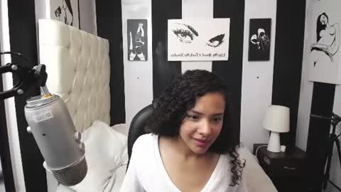 Snapshot of lucy_lorelei chatting on June 16, 2026, 1:25 pm lucy_lorelei online show from June 16, 2026, 1:25 pm