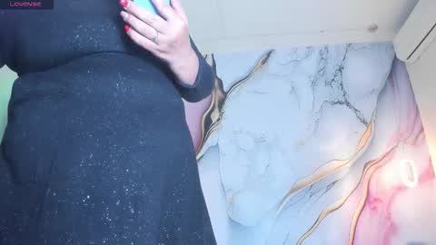 Snapshot of lucy_milf_474 chatting on January 13, 2026, 11:59 am Lucy online show from January 13, 2026, 11:59 am