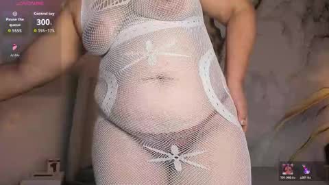 Snapshot of lucy_milf_474 chatting on February 21, 2026, 12:17 pm Lucy online show from February 21, 2026, 12:17 pm