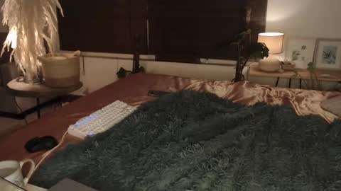 luciana online show from March 5, 2025, 12:59 am