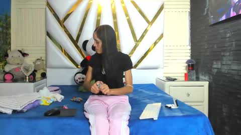 Snapshot of lucy_unlimited chatting on October 16, 2025, 2:40 pm Lucy unlimit come back here online show from October 16, 2025, 2:40 pm