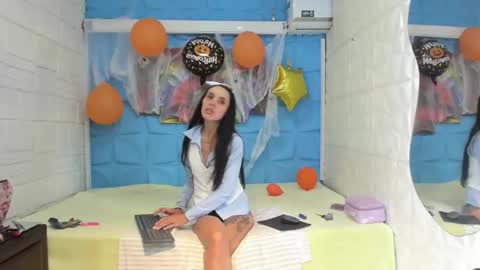 Snapshot of lucy_unlimited chatting on October 31, 2025, 2:40 pm Lucy unlimit come back here online show from October 31, 2025, 2:40 pm