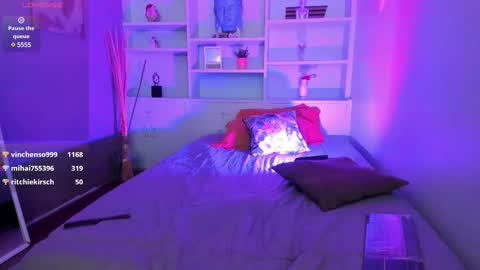 Lucy  online show from February 18, 2025, 8:25 pm