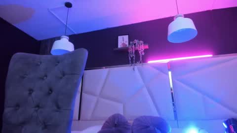 Lucy  online show from September 10, 2025, 12:27 pm