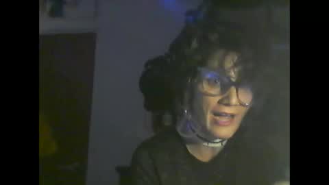 lucyakerman1 online show from May 3, 2026, 2:39 am