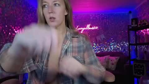 Snapshot of lucyallen4201 chatting on May 14, 2026, 10:11 am lucyallen4201 online show from May 14, 2026, 10:11 am