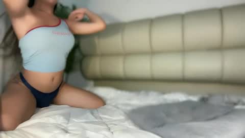 lucyforr online show from July 27, 2026, 4:41 am