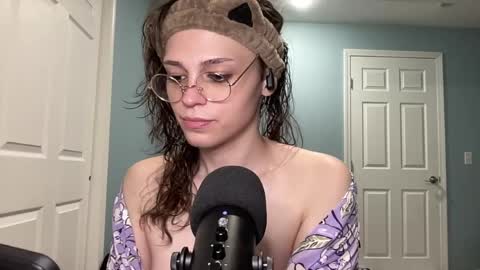 Lucy online show from May 24, 2026, 4:39 am