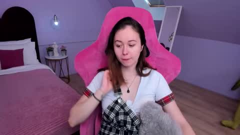 Lucy  online show from January 17, 2026, 7:57 am