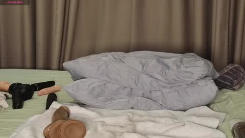 Snapshot of lucynuty chatting on March 5, 2025, 10:00 am Love kinky Go here online show from March 5, 2025, 10:00 am