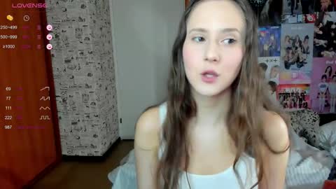 Lucy Rose online show from October 15, 2025, 5:07 am