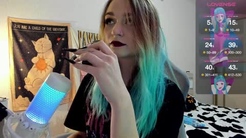 Lucy online show from December 22, 2024, 7:21 pm