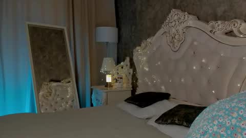 Lucy online show from October 5, 2025, 8:23 am