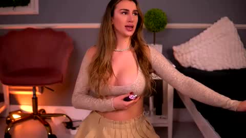 Lucy P online show from November 26, 2025, 10:00 pm